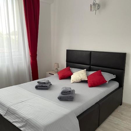 Divine Comfort Palas Mall 이아시 외부 사진